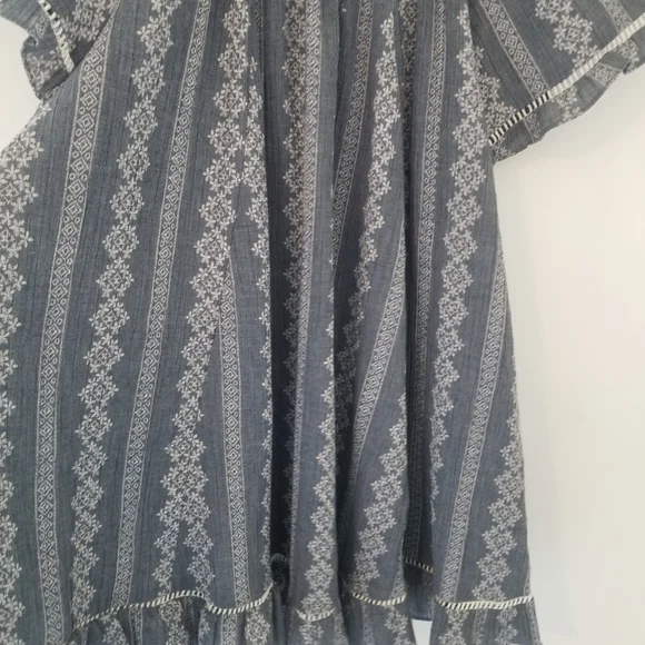 Easel BOHO Blue & White Flowy Tunic Dress Size Medium - Picture 3 of 9